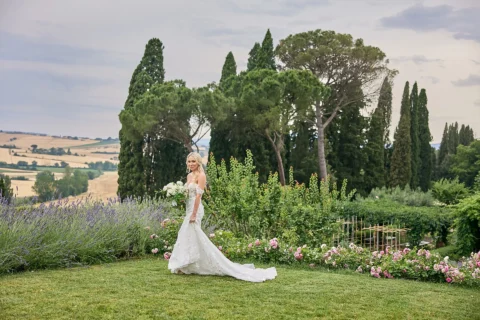 stylish villa elopement carissa lane