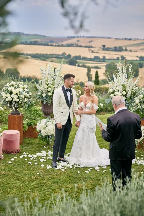 stylish villa elopement carissa lane