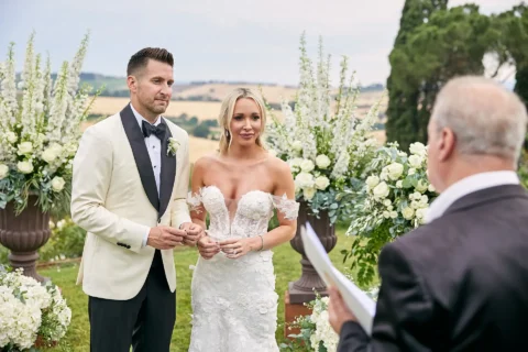 stylish villa elopement carissa lane