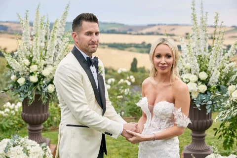 stylish villa elopement carissa lane