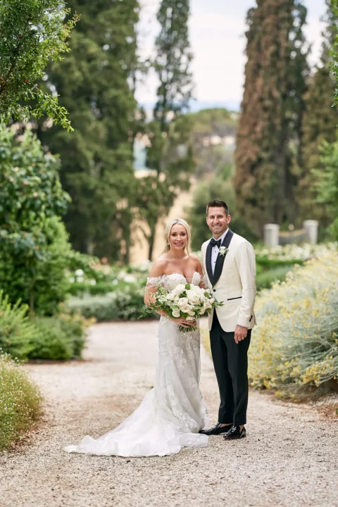 stylish villa elopement carissa lane