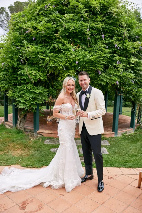 stylish villa elopement carissa lane