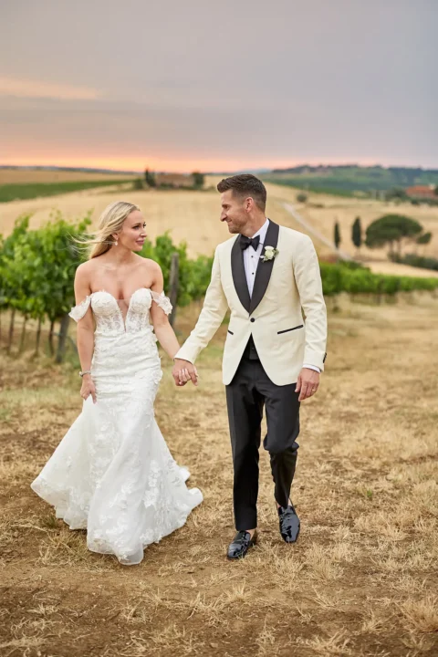 stylish villa elopement carissa lane