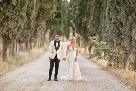 stylish villa elopement carissa lane