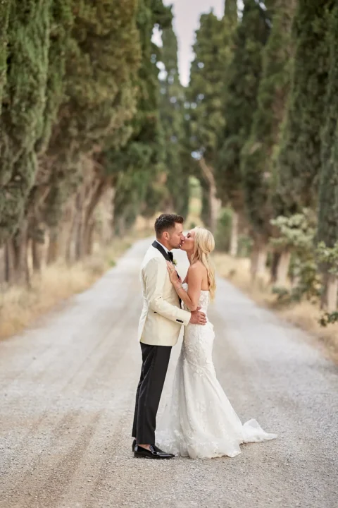 stylish villa elopement carissa lane