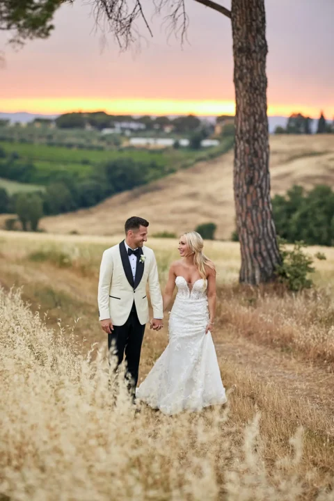 stylish villa elopement carissa lane